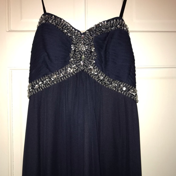 Prom dress - Picture 2 of 2